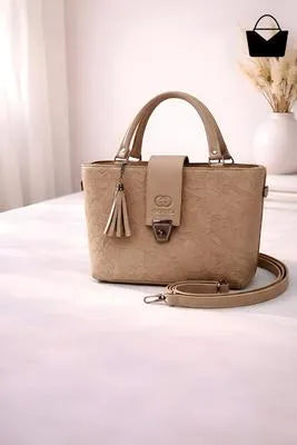Women's Leather Plain Shoulder Bagin 8 colours .